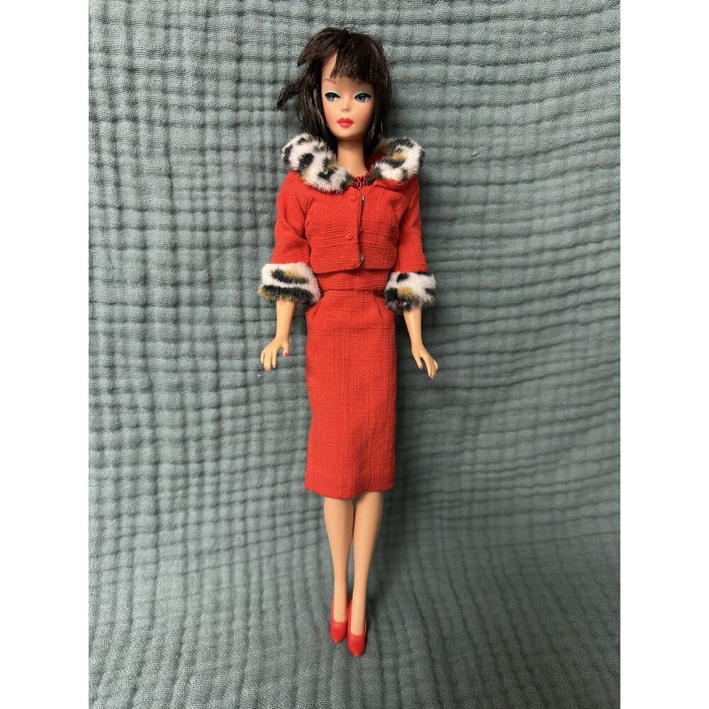 2009 Mattel "My Favorite Barbie" Brunette Reproduction